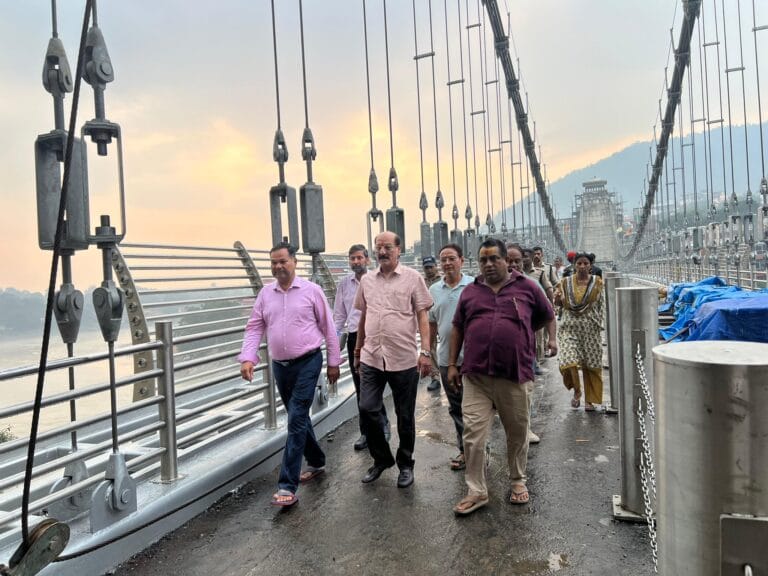नरेंद्रनगर: बजरंग सेतु निर्माण का निरीक्षण, सुबोध उनियाल ने दिए समय पर पूरा करने के निर्देश