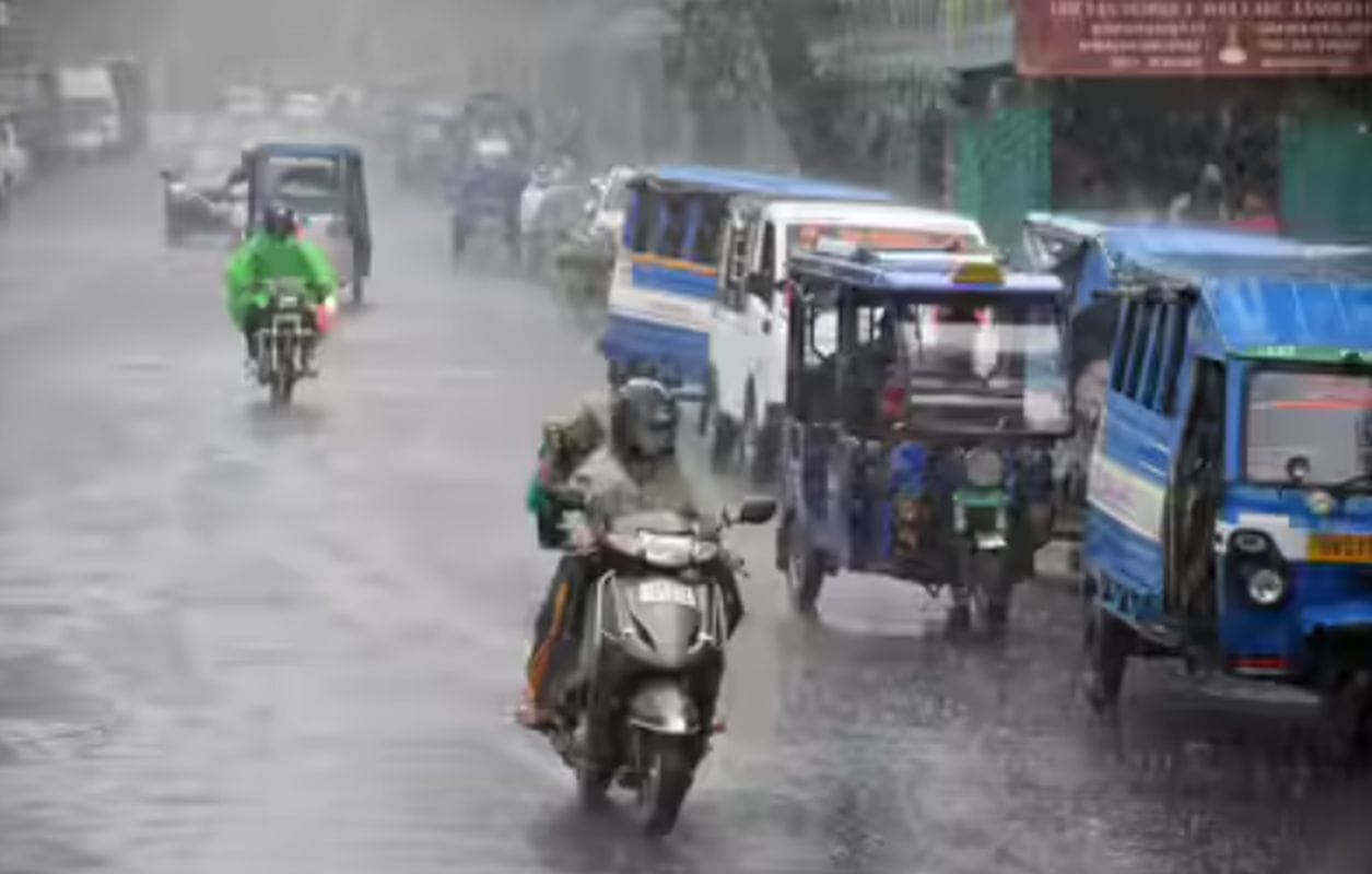 चारधाम में शीतलहर का कहर, गंगोत्री में -18°C, बदरीनाथ में -12°C तापमान दर्ज