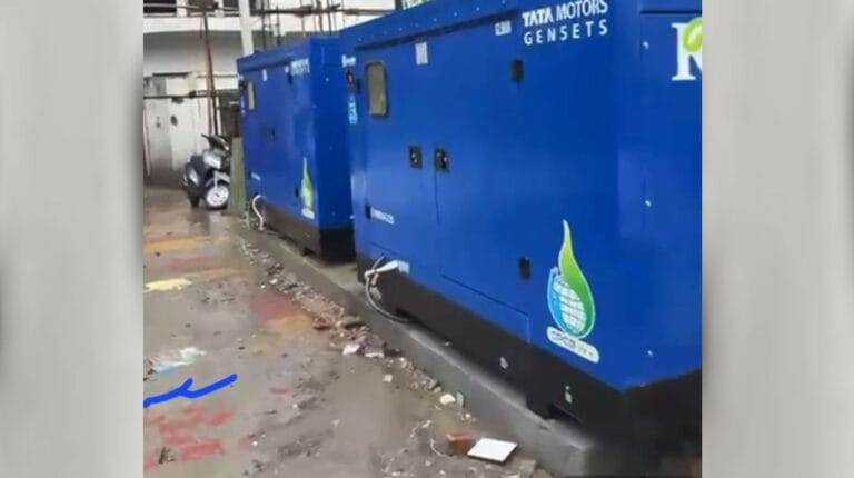 स्वर्गाश्रम जौंक: गीताभवन गेट नंबर चार के सामने सड़क पर लगे जनरेटरों को हटाने की मांग