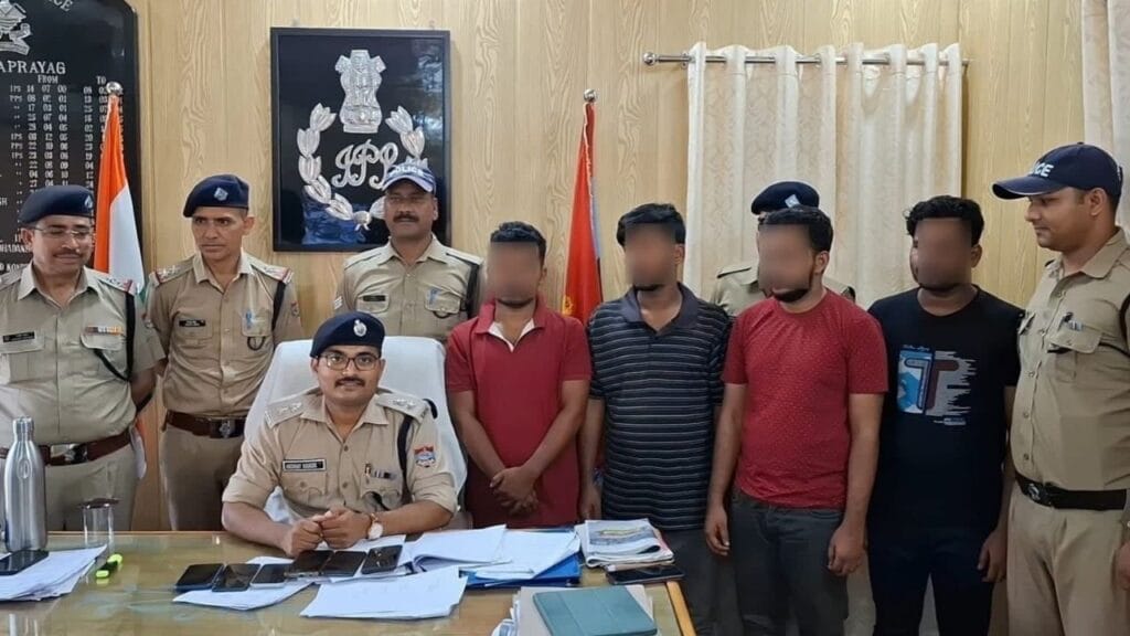 उत्तराखंड: हेली टिकट ठगी में चार गिरफ्तार, मास्टरमाइंड भी पकड़ा गया