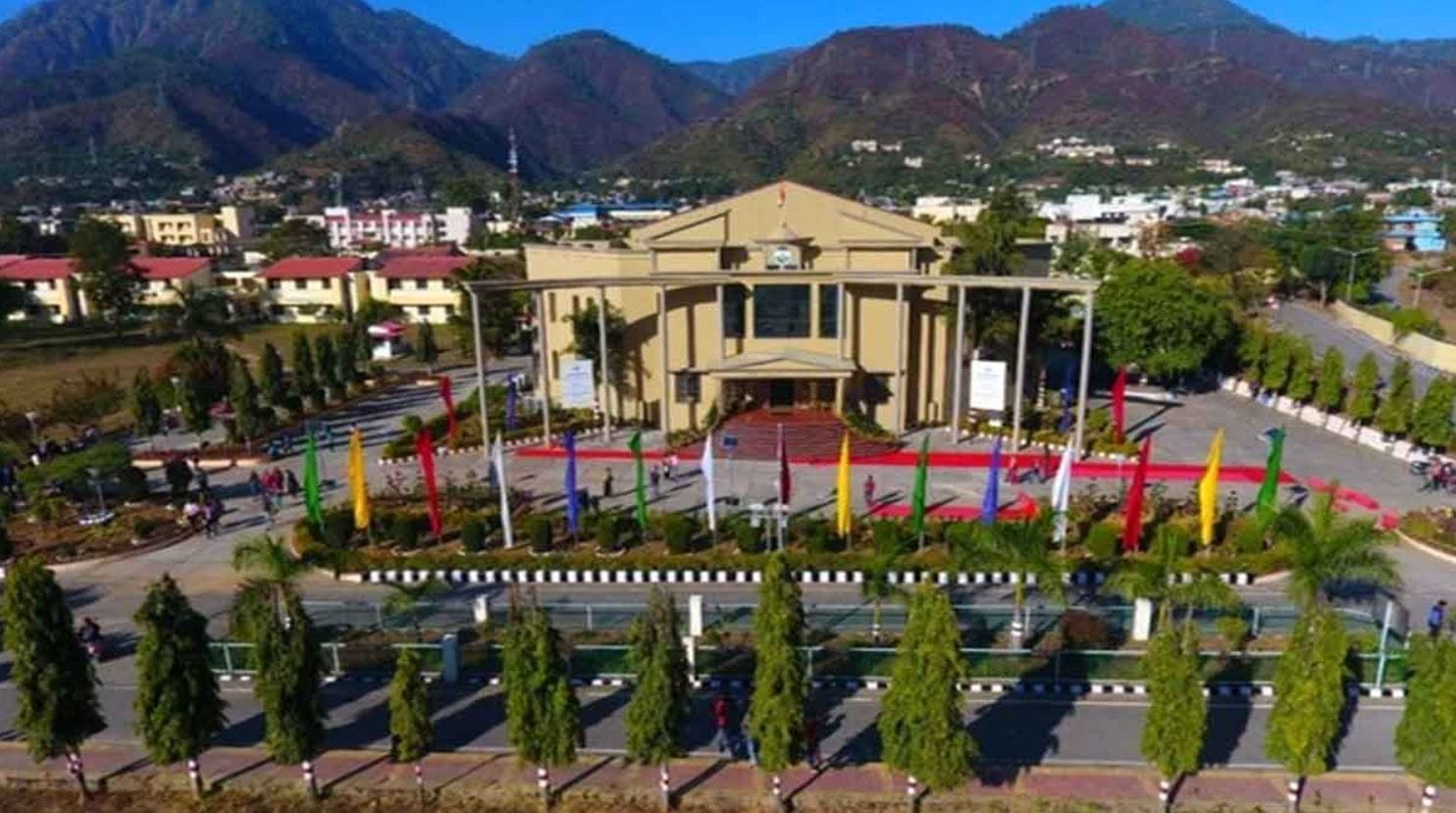 ऋषिकेश योगपीठ अब गढ़वाल विश्वविद्यालय का एक्सटेंशन सेंटर घोषित, शिक्षा मंत्रालय ने दी मंजूरी