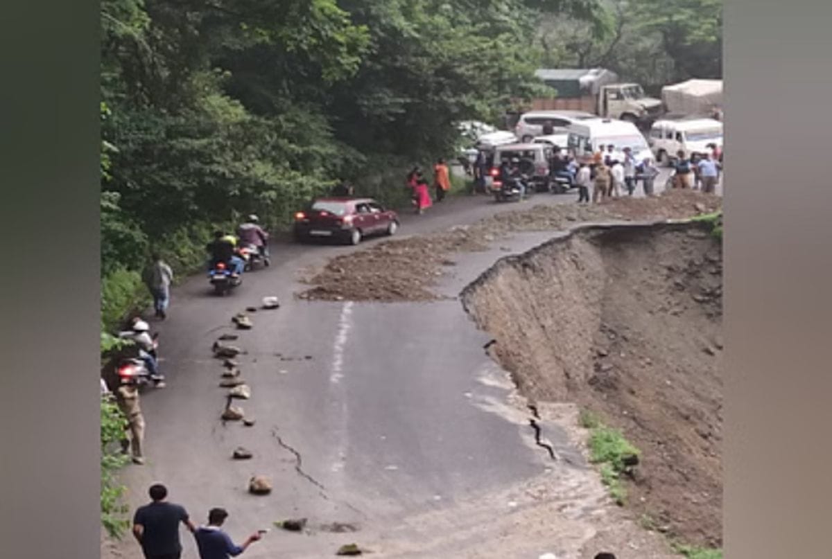 देहरादून-मसूरी मार्ग पर रात 7 बजे से सुबह 6 बजे तक वाहनों की आवाजाही प्रतिबंधित