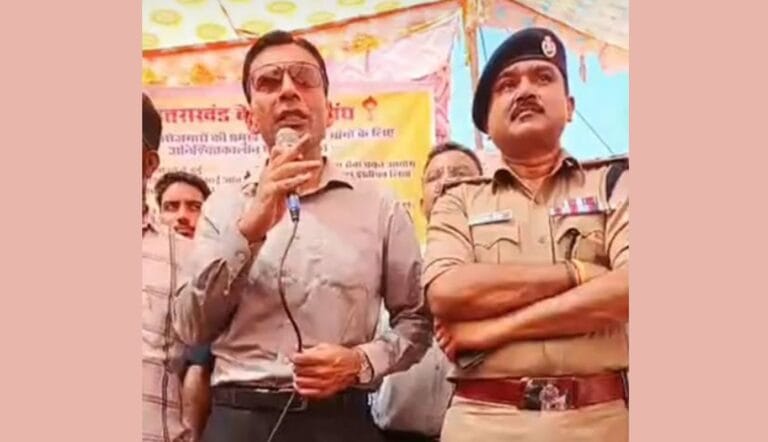 देहरादून में उत्तराखंड बेरोजगार संघ का आंदोलन, डीएम और एसएसपी पहुंचे धरना स्थल