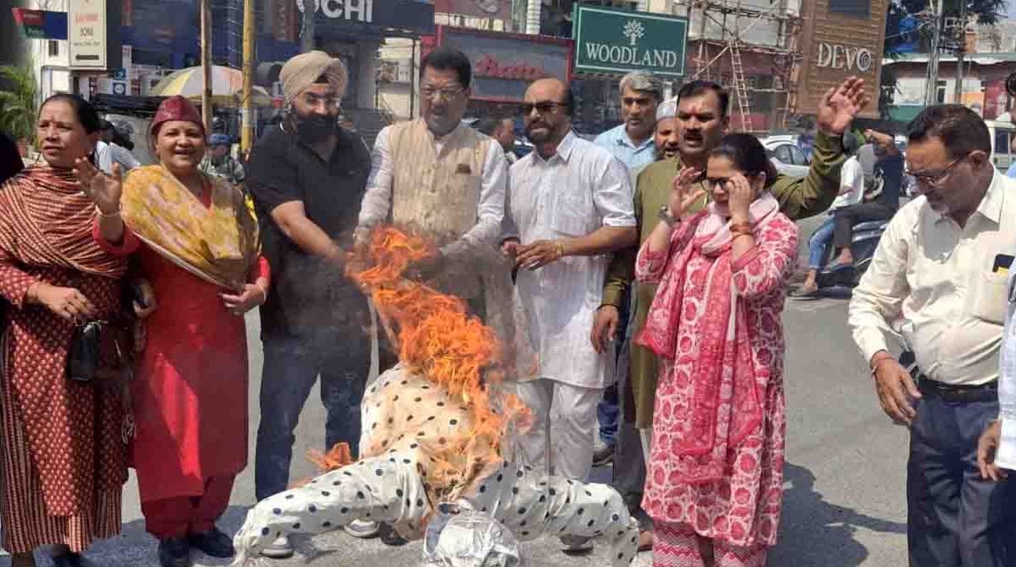 UKSSSC पेपर लीक: हरिद्वार का कॉलेज जांच के घेरे में, BJP नेता पर उठे सवाल 1 UKSSSC पेपर लीक: हरिद्वार का कॉलेज जांच के घेरे में, BJP नेता पर उठे सवाल