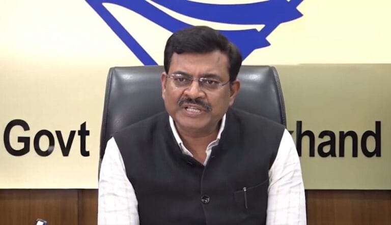 UKSSSC पेपर लीक: उत्तराखंड सरकार ने बनाई SIT, हाईकोर्ट के रिटायर्ड जज की निगरानी में होगी जांच