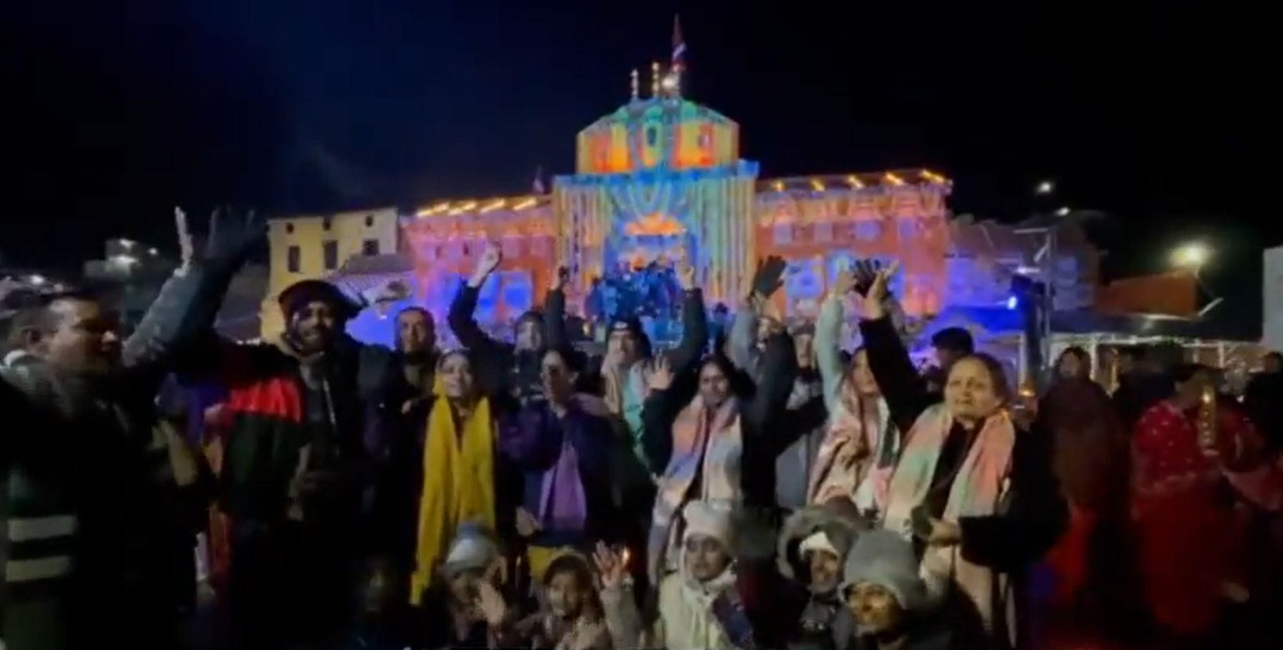 उत्तराखंड: बदरीनाथ और केदारनाथ धाम में भव्य दीपोत्सव