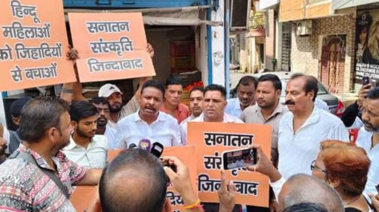 ऋषिकेश: सैलून उद्घाटन से पहले राष्ट्रीय हिंदू शक्ति संगठन ने किया विरोध, दुकान बंद