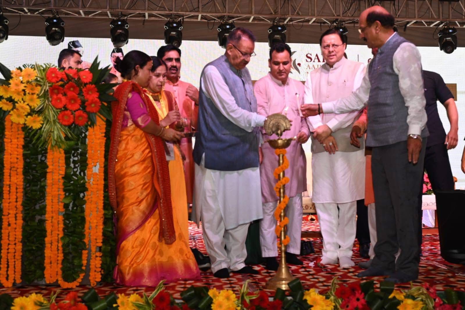 ऋषिकेश: सरस आजीविका मेला 2025: मुख्यमंत्री ने किया शुभारंभ, स्वदेशी और महिला सशक्तिकरण पर जोर 1 ऋषिकेश: सरस आजीविका मेला 2025