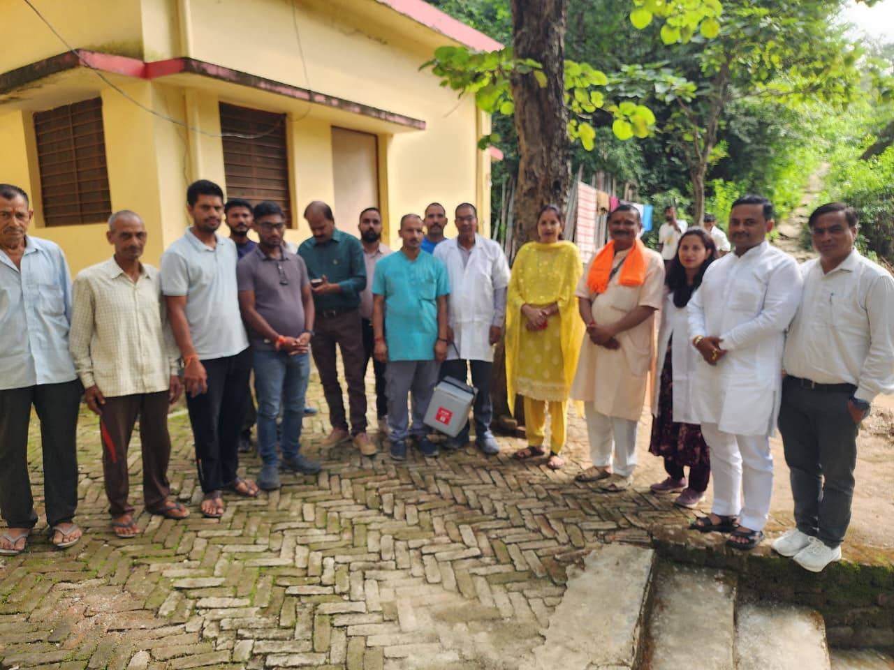 गांव-गांव पहुँचा टीकाकरण अभियान: पशुपालकों से निःशुल्क टीकाकरण कराने की अपील