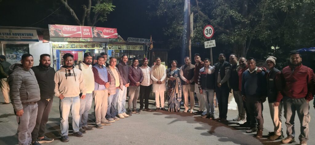 यमकेश्वर में सरदार पटेल जयंती पर यूनिटी मार्च, सांसद अनिल बलूनी ने किया शुभारंभ 2 पौखाल व यमकेश्वर में जनसंवाद कार्यक्रम, बुनियादी सुविधाओं और योजनाओं पर हुई विस्तृत चर्चा