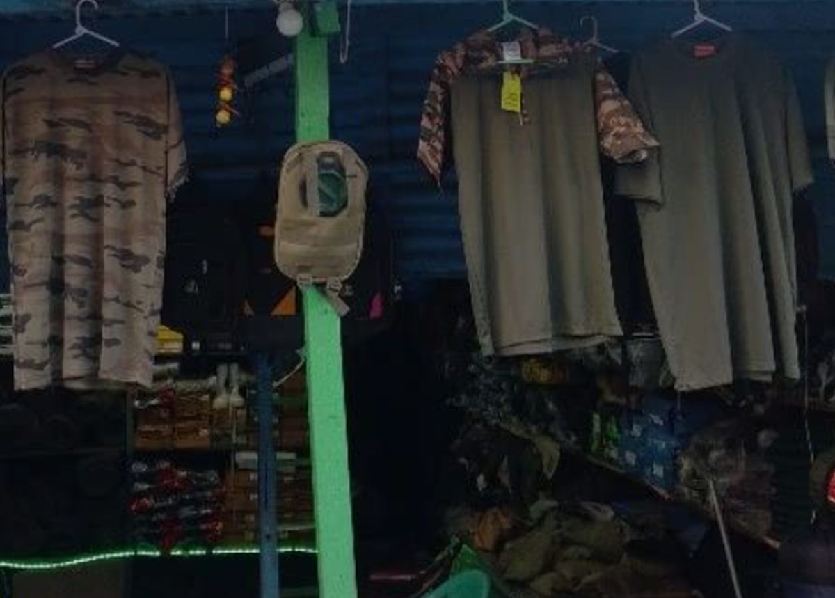 रायवाला बाजार में सेना की वर्दी बेचने पर कार्रवाई, राजस्थान निवासी दुकानदार पर मुकदमा 1 रायवाला में सेना की प्रतिबंधित वर्दी बेचने वाला दुकानदार पकड़ा