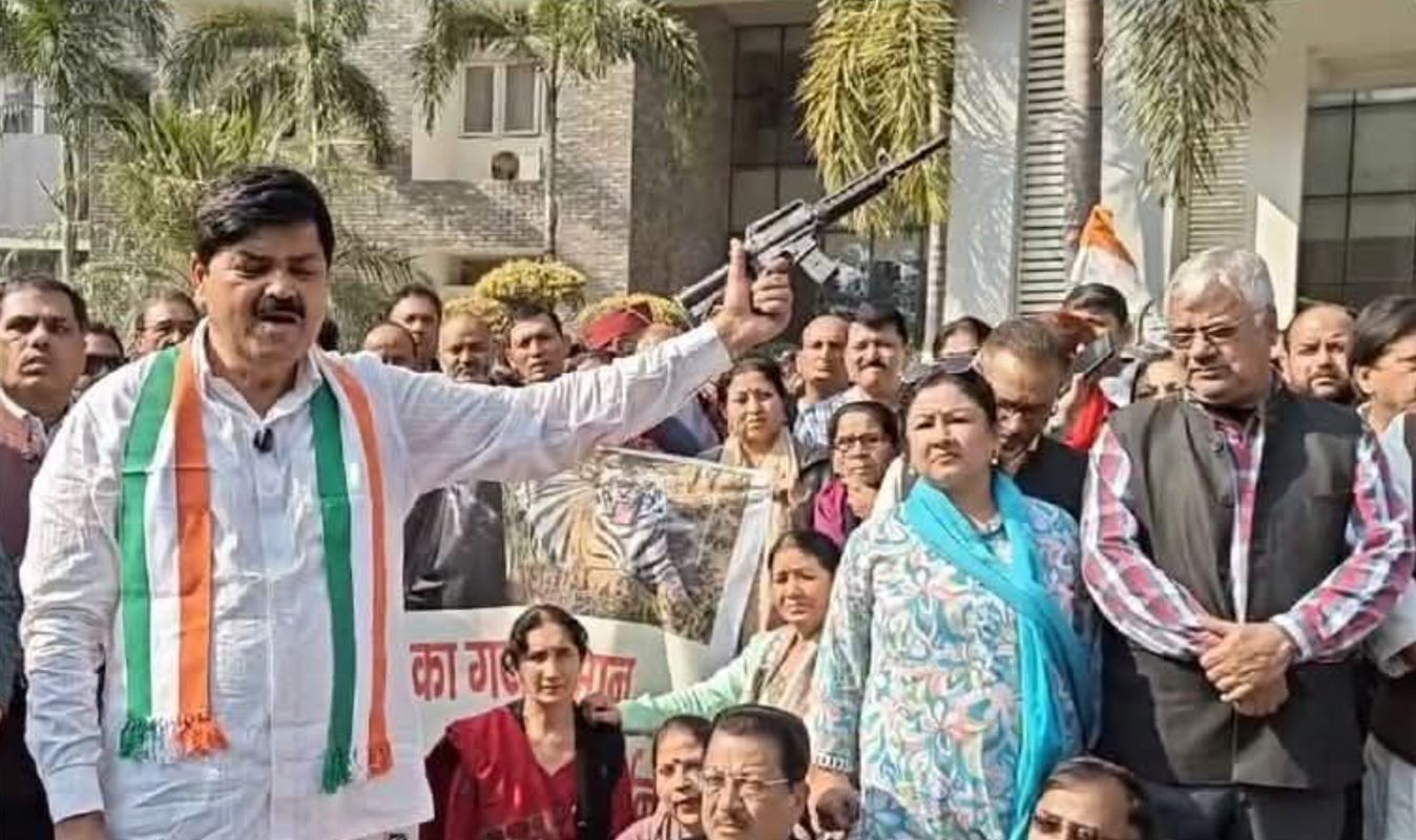 गुलदार–भालू हमलों पर कांग्रेस अध्यक्ष की चेतावनी: “लोग आत्मरक्षा को मजबूर होंगे” 1 उत्तराखंड में मानव-वन्यजीव संघर्ष | नई रणनीति, जनप्रतिनिधियों की भागीदारी