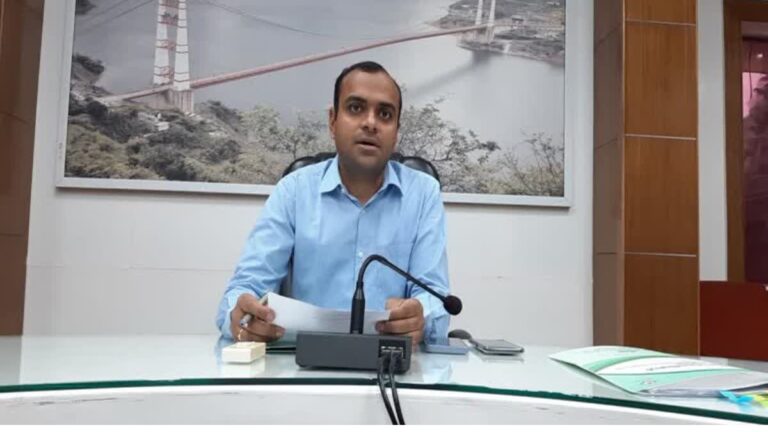 डीएम हरिद्वार