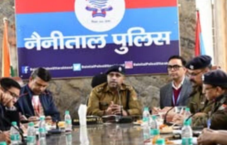 हल्द्वानी रेलवे केस: 2 दिसंबर को सुप्रीम कोर्ट का फैसला, प्रशासन हाई अलर्ट 12 हल्द्वानी, बनभूलपुरा केस, सुप्रीम कोर्ट, रेलवे भूमि विवाद, नैनीताल पुलिस, Uttarakhand News