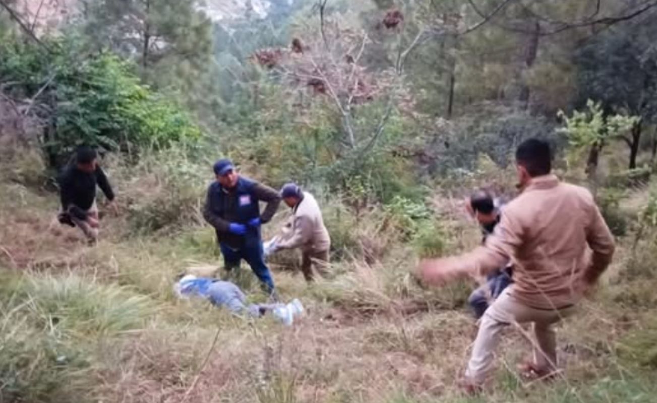 पिथौरागढ़ में सनसनी: जंगल में युवक का शव मिलने से फैली दहशत