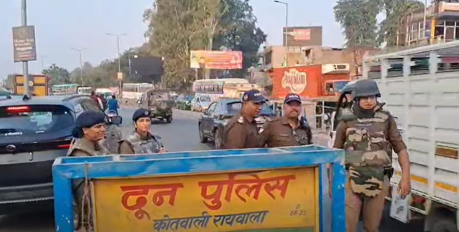 रायवाला में पुलिस का सघन जांच अभियान