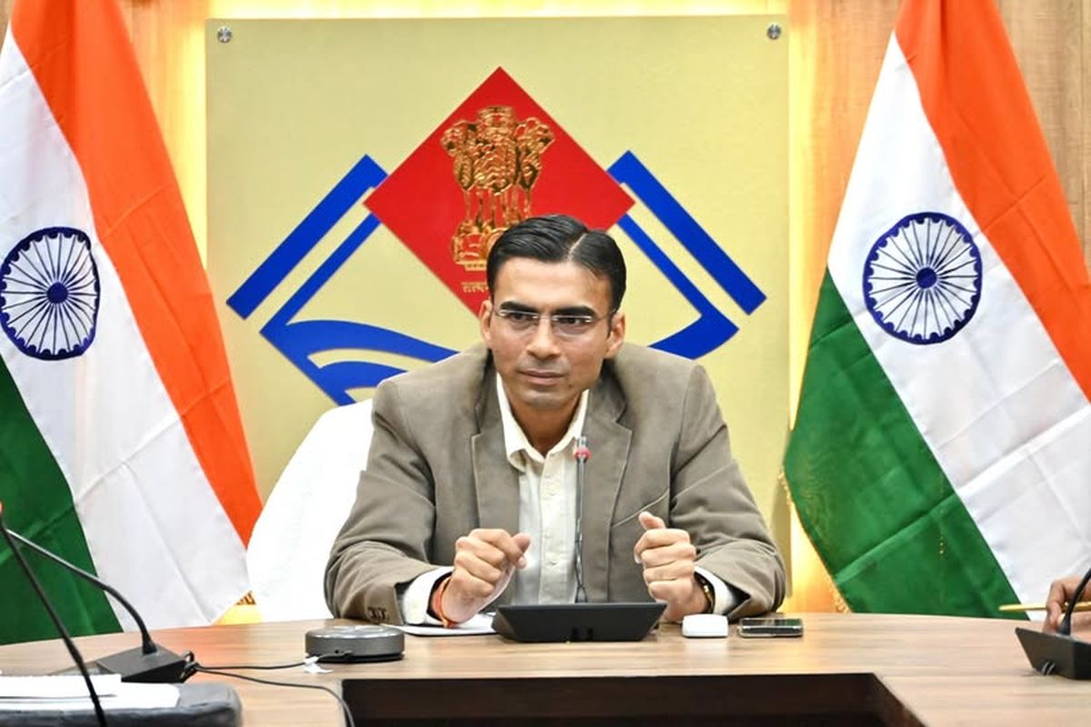 देहरादून में फर्जी आधार–पहचान का खुलासा | सभी CSC की जांच शुरू