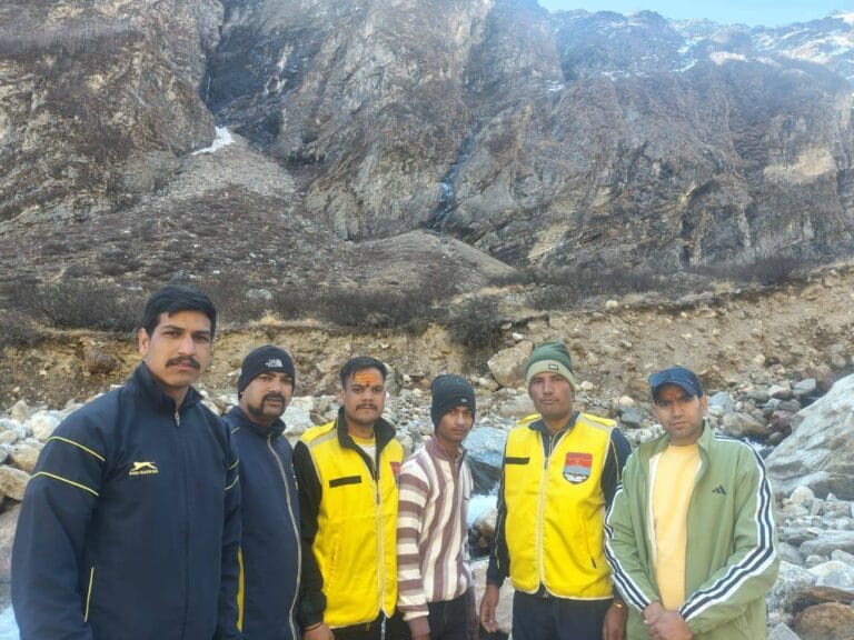 पर्वतीय ट्रैक पर बिगड़ी तबीयत, हेल्पलाइन 112 पर कॉल ने बचाई 18 वर्षीय युवक की जान
