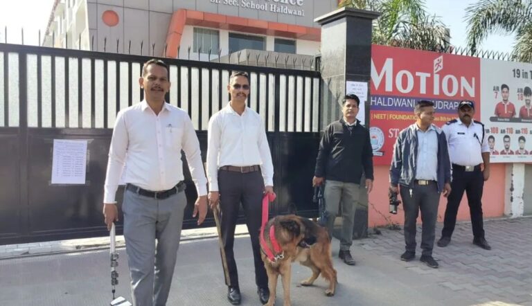 पेपर लीक के बाद आयोग सतर्क