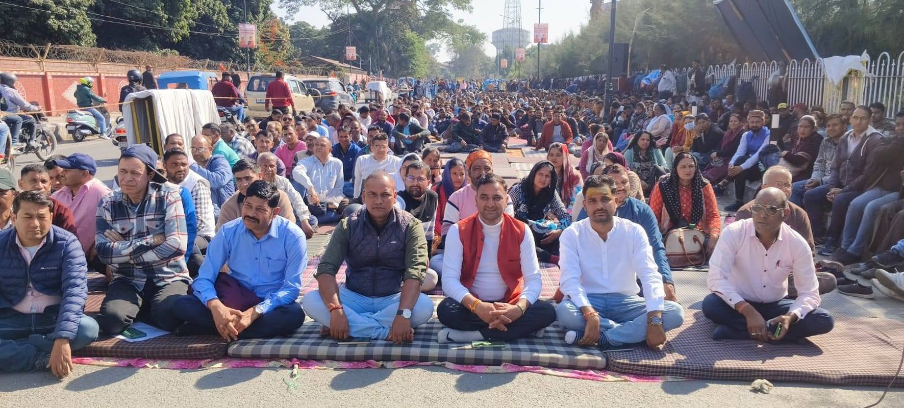 उपनल कर्मचारी आंदोलन जारी, वन मंत्री सुबोध उनियाल के साथ बैठक बेनतीजा 1 उपनल कर्मचारी आंदोलन जारी