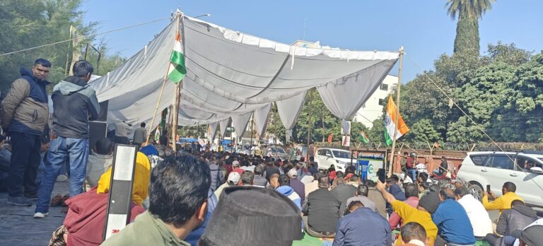 उपनल कर्मचारी, देहरादून समाचार, नियमितीकरण मांग, उत्तराखंड सरकार, कर्मचारी हड़ताल