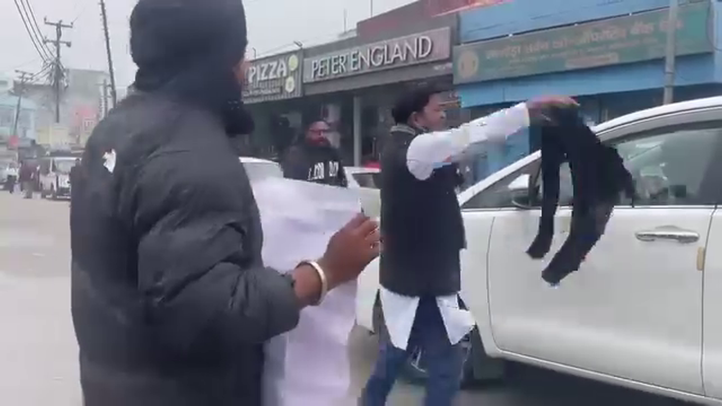 काशीपुर में सांसद अजय भट्ट को काले झंडे | अंकिता भंडारी केस में विरोध