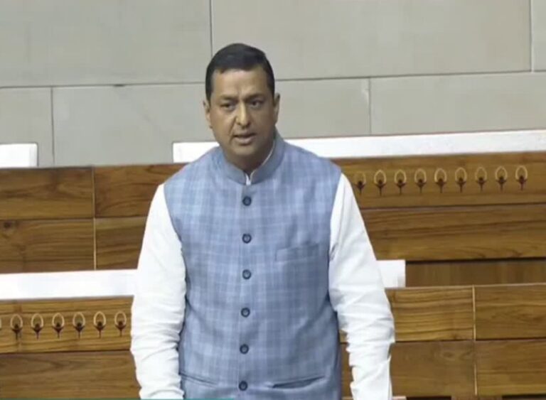 उत्तराखंड में जंगली जानवरों का बढ़ता आतंक, सांसद अनिल बलूनी ने लोकसभा में उठाया मुद्दा 2 पौड़ी–रुद्रप्रयाग–उत्तरकाशी में बढ़ते हमले, लोकसभा में गूंजा उत्तराखंड के वन्यजीव खतरे का मुद्दा