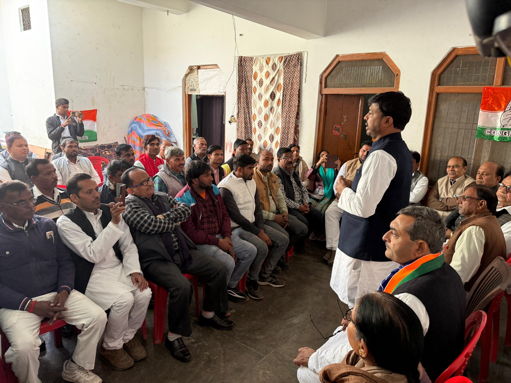 14 दिसंबर की ‘वोट चोर गद्दी छोड़’ रैली के लिए श्यामपुर कांग्रेस तैयार, कार्यकर्ताओं से बड़ी संख्या में शामिल होने की अपील 1 14 दिसंबर की वोट चोर गद्दी छोड़ रैली के लिए श्यामपुर कांग्रेस की तैयारी तेज