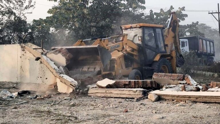 डोईवाला: सरकारी भूमि पर अवैध कब्जे पर कार्रवाई, ग्रामीणों ने किया स्वागत