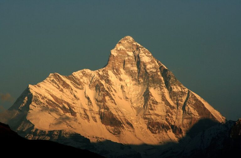 नंदा देवी पर परमाणु उपकरण की चर्चा