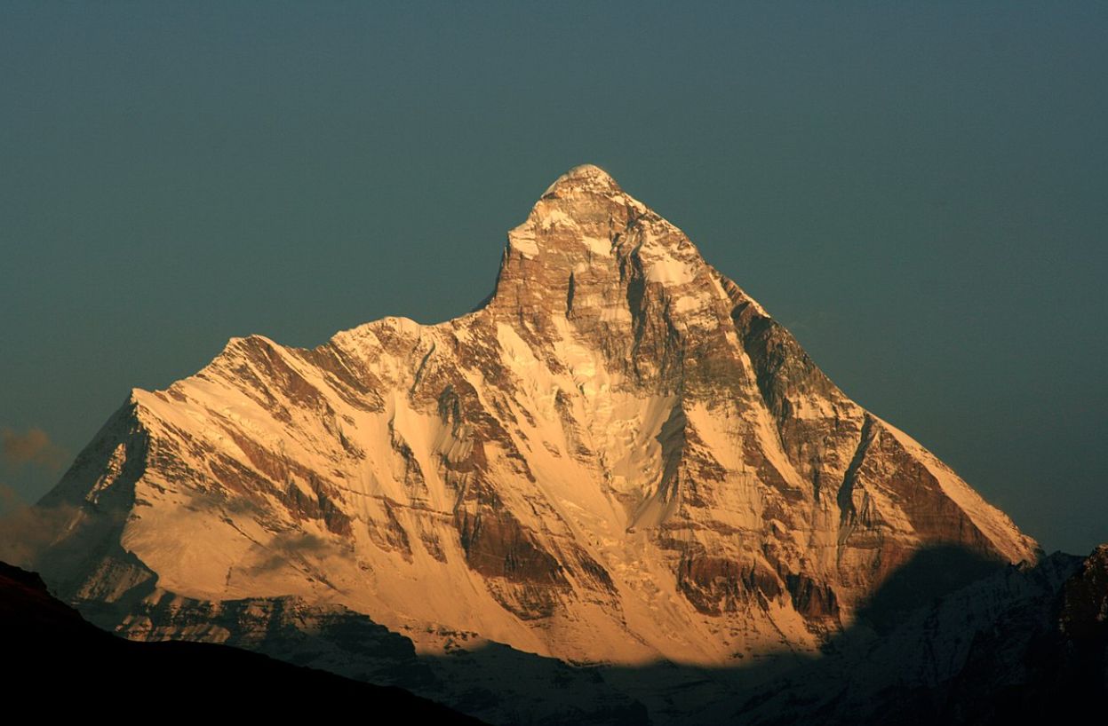 नंदा देवी पर परमाणु उपकरण की चर्चा