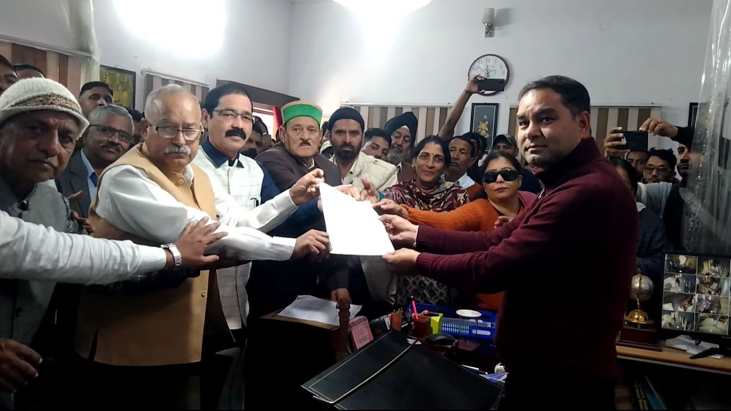 रघुनाथ सिंह नेगी बोले—स्वास्थ्य सेवाएं ध्वस्त, मंत्री धन सिंह रावत नैतिकता के आधार पर दें इस्तीफा