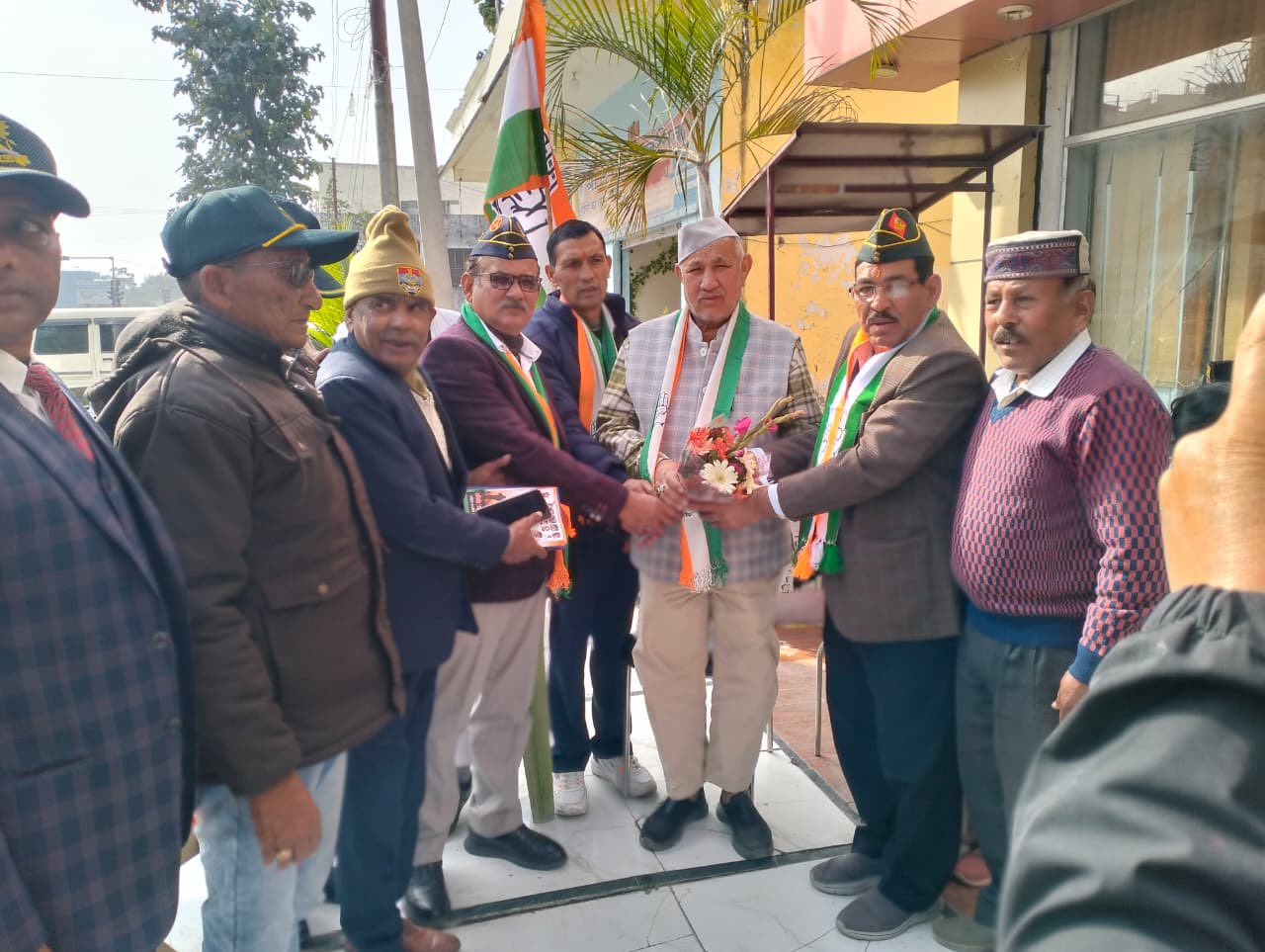 रामनगर में अग्निपथ योजना के खिलाफ हस्ताक्षर रैली, पूर्व सैनिकों का जोरदार विरोध 1 रामनगर न्यूज, अग्निपथ योजना विरोध, पूर्व सैनिक उत्तराखंड, कांग्रेस रैली, अग्निवीर योजना