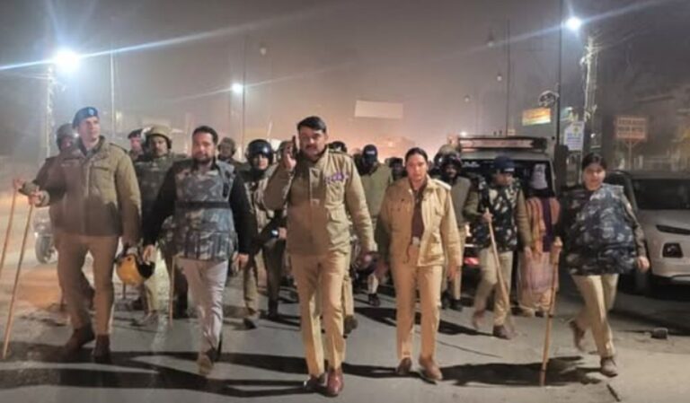 ऋषिकेश में वन भूमि सर्वे पर बवाल | हाईवे और रेलवे ट्रैक जाम | पुलिस कार्रवाई