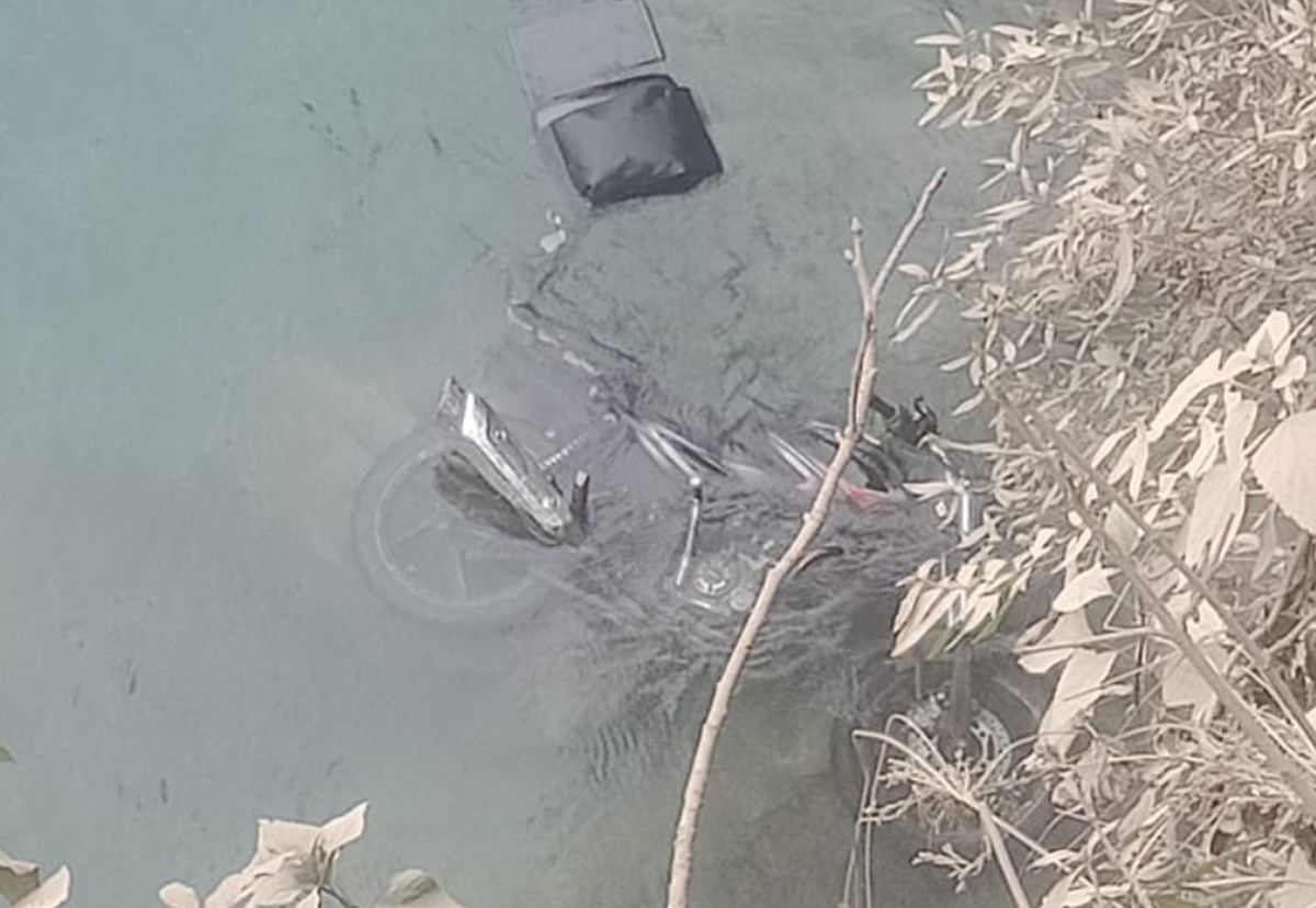 उत्तरकाशी समाचार, मोरी हादसा, होमगार्ड जवान, SDRF रेस्क्यू, सड़क हादसा