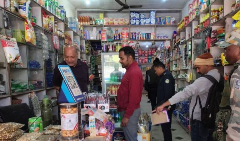 डोईवाला में सिंगल यूज़ प्लास्टिक पर सख्ती, 18 लोगों पर 11 हजार का जुर्माना | नगरपालिका अभियान