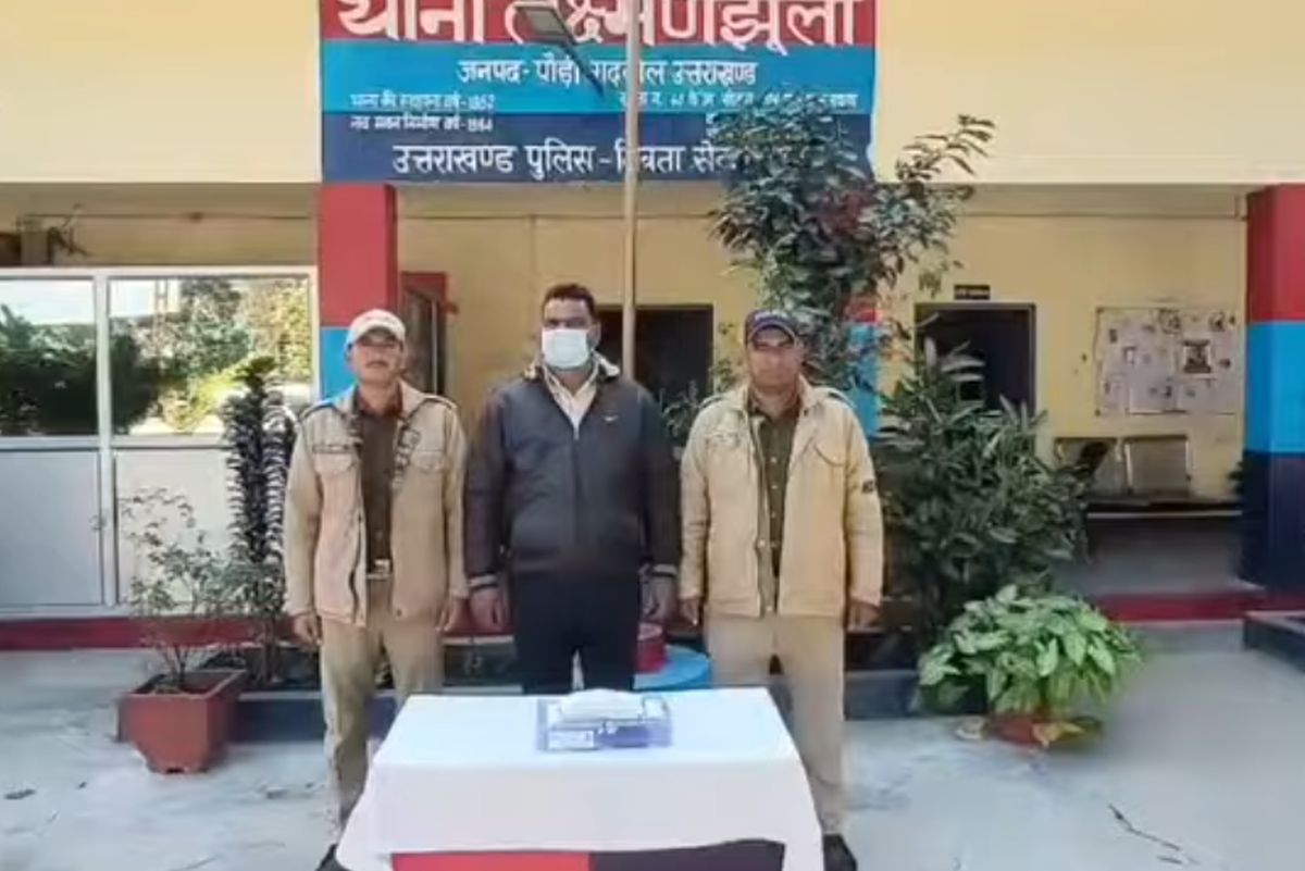 लक्ष्मणझूला पुलिस, स्वर्गाश्रम गिरफ्तारी, चरस तस्करी, एनडीपीएस एक्ट, Uttarakhand Crime News