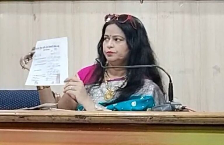 उर्मिला सनावर थानों में पेश | ऑडियो क्लिप FSL जांच के लिए भेजी जाएगी