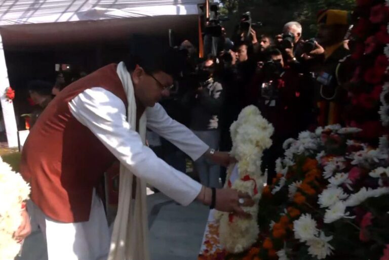 विजय दिवस पर सीएम धामी