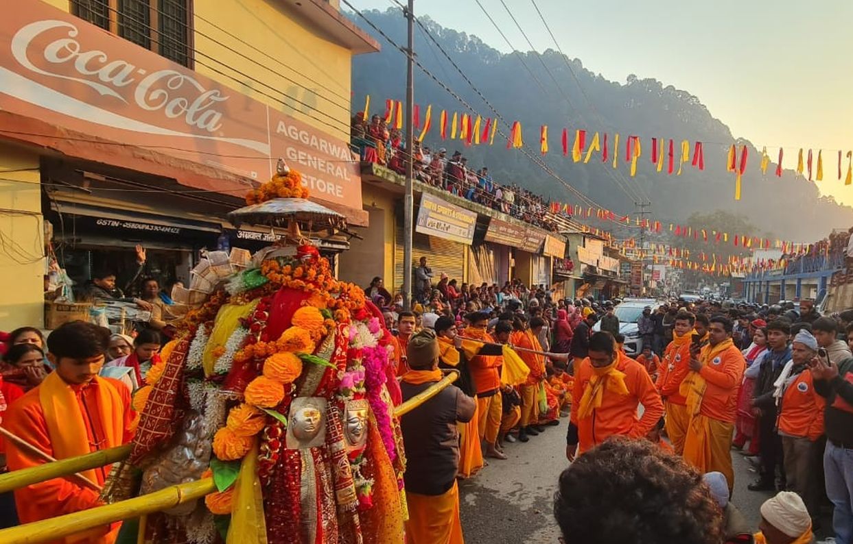 15 साल बाद निकली दिवारा यात्रा, प्रशासनिक लापरवाही से लौटनी पड़ी डोली