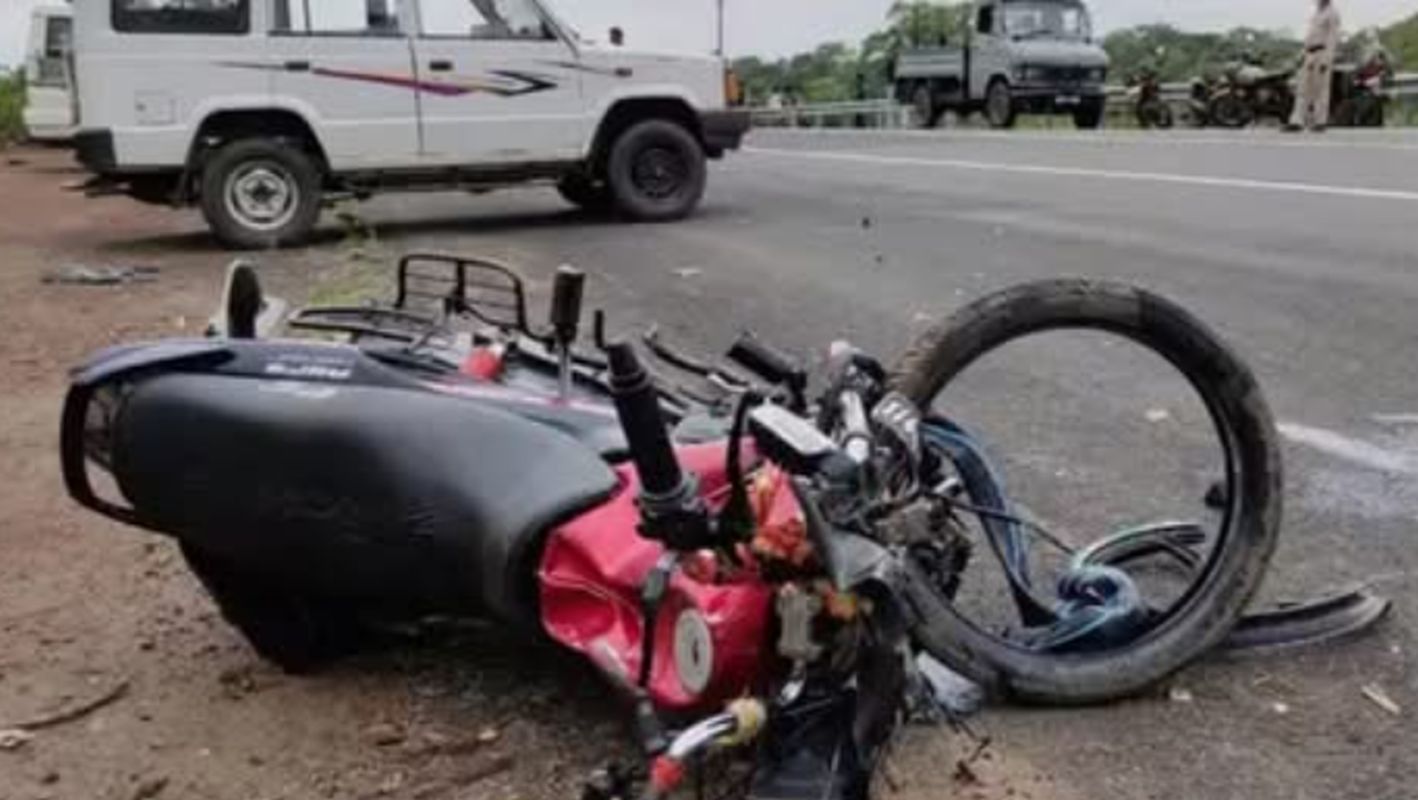 हरिद्वार–नजीबाबाद हाईवे पर दर्दनाक हादसा | स्कूटी सवार युवक-युवती की मौत