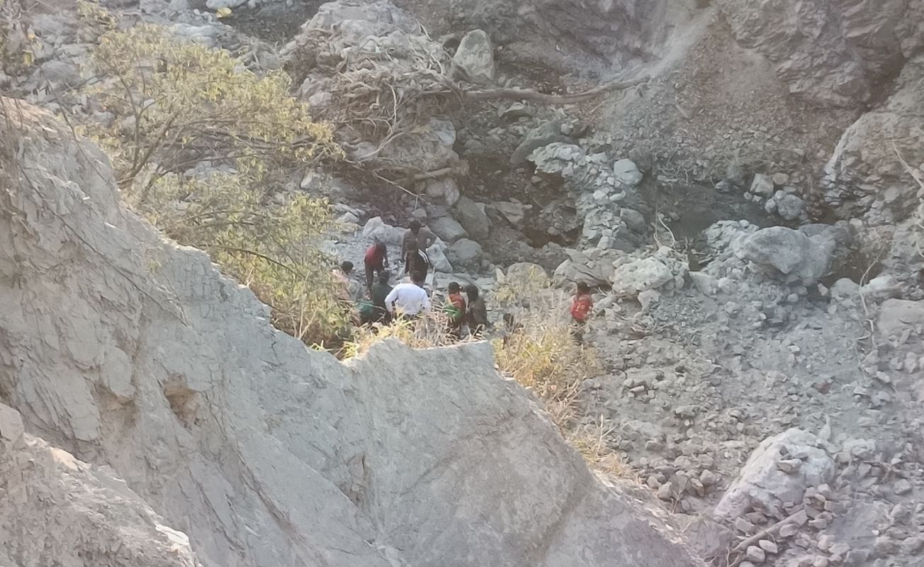 मसूरी में सेल्फी बनी जानलेवा | खाई में गिरने से युवक की मौत