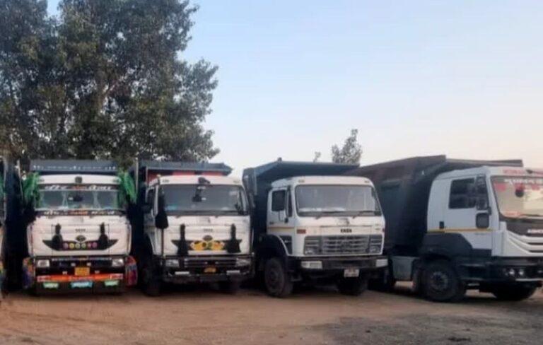 रामनगर में खनिज वाहनों पर सख्ती | कोसी नदी से खनन पर बड़ा एक्शन | Uttarakhand News
