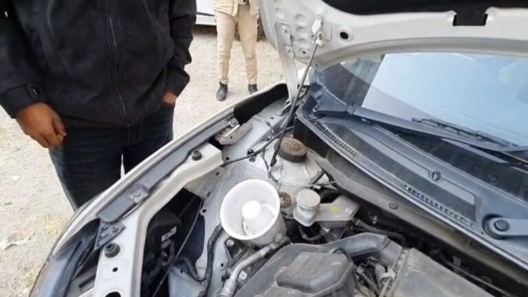 रामनगर में अवैध हूटर और राजनीतिक रौब पड़ा महंगा, पुलिस ने की सख्त कार्रवाई 7 रामनगर पुलिस की सख्ती | अवैध हूटर और राजनीतिक रौब पर कार्रवाई