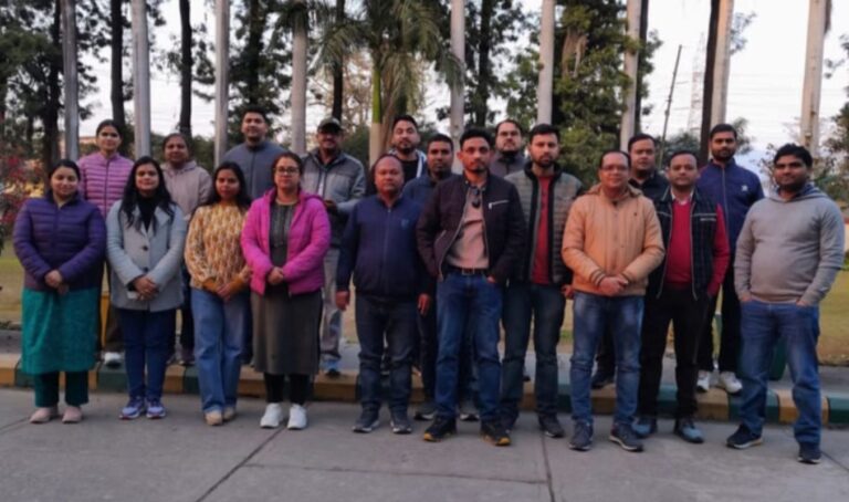 ऋषिकेश पिटकुल में बैठक | अवर अभियंता निलंबन पर आक्रोश