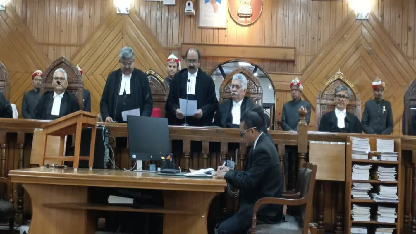 उत्तराखंड हाईकोर्ट को मिला नया जज | सिद्धार्थ साह ने ली शपथ