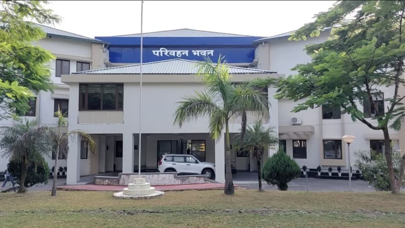 उत्तराखंड में परिवहन प्रवर्तन कर्मियों की बदलेगी वर्दी, ड्राफ्ट नियम जारी 1 उत्तराखंड में परिवहन प्रवर्तन कर्मियों की नई वर्दी, नियमों का ड्राफ्ट जारी