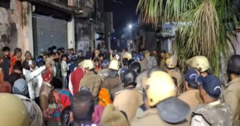 हरिद्वार के बिनारसी गांव में खूनी संघर्ष, गांव छावनी में तब्दील