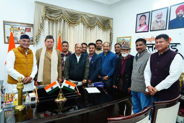 जौलीग्रांट एयरपोर्ट पर 500 टैक्सी चालकों के रोजगार पर संकट