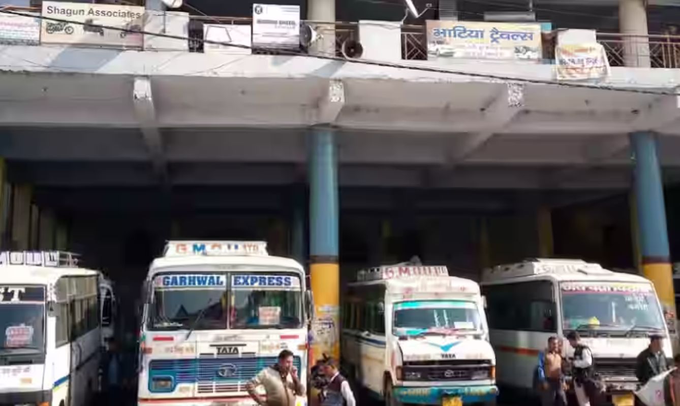 जीएमओयू बसों को देहरादून का परमिट मिला तो जोशीमठ–कर्णप्रयाग से सीधे चलेगी सेवा 1 जोशीमठ, कर्णप्रयाग, श्रीनगर से देहरादून सीधी बस सेवा की तैयारी